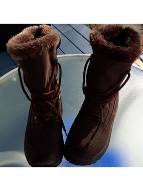 Wanderlust  boots with shoelace